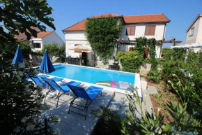 VILLA OTOK WITH POOL, TOP LUXURY IN TREBINJE